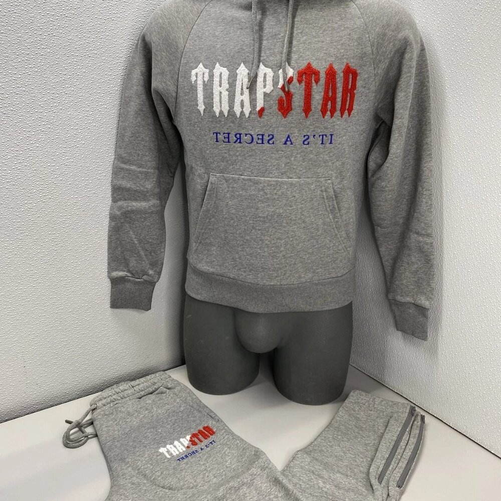 Trapstar Decoded Logo Chenille Tracksuit Men’s Size XS Gray/Red